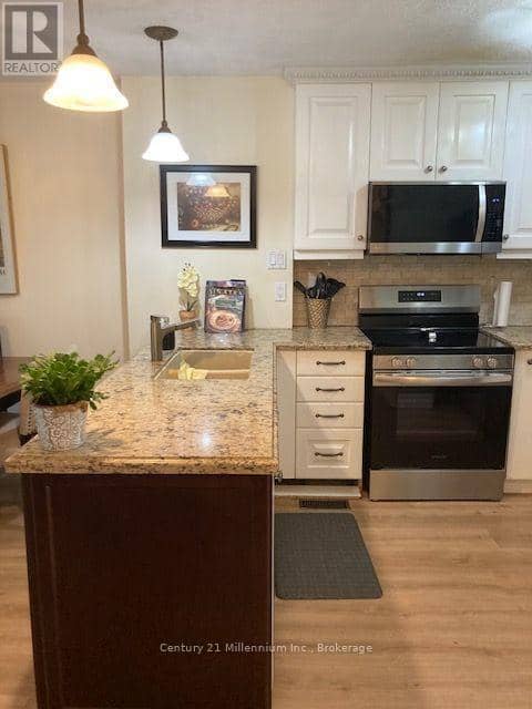 131 - 55 Trott Boulevard — photo 4 of 28
