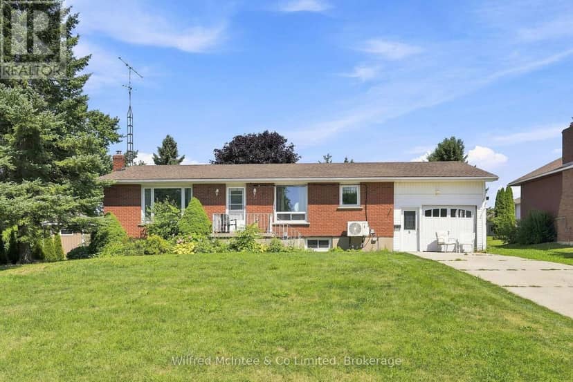 3 Bradley Street — photo 1 of 40