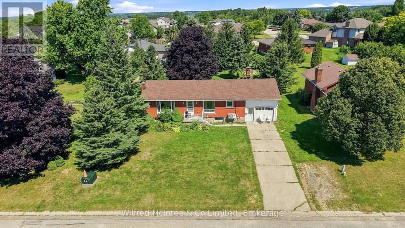 3 Bradley Street — photo 4 of 40