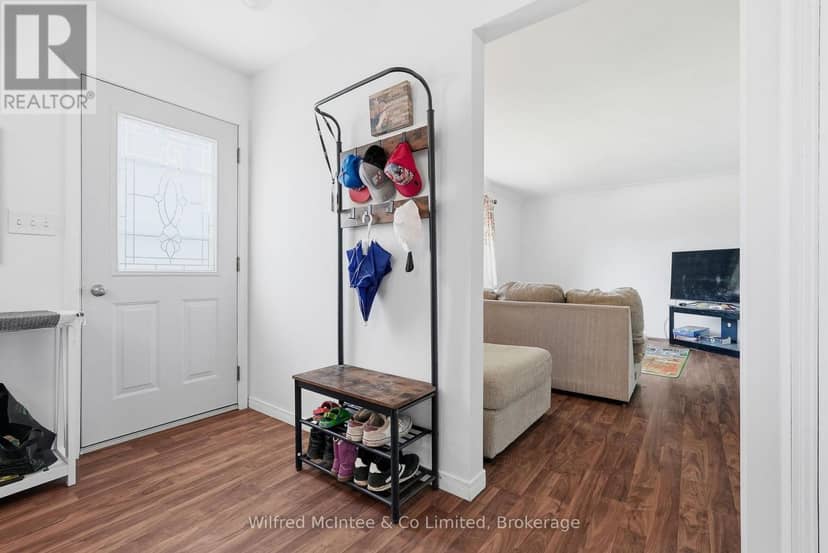 3 Bradley Street — photo 8 of 40