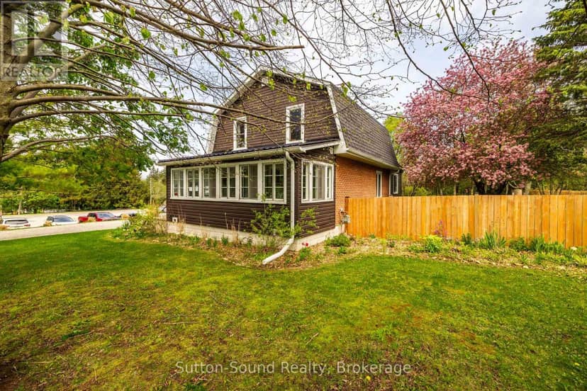 740 6th Street E — photo 2 of 39