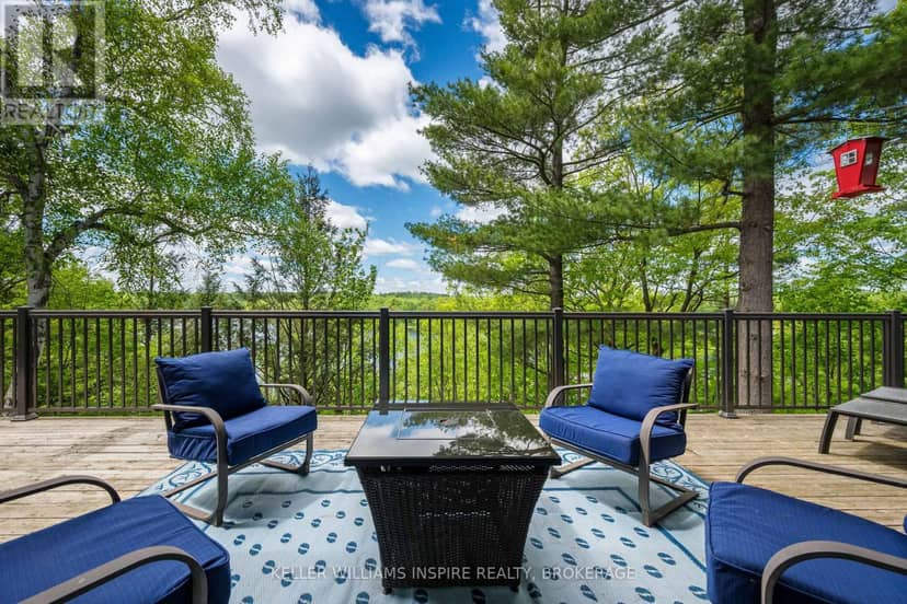 1023 Pepper Lane — photo 5 of 40