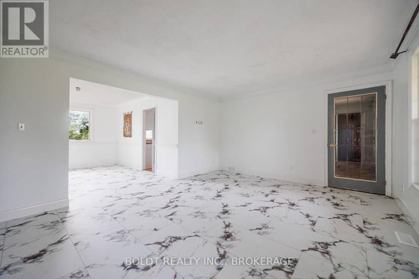 259 Farr Street — photo 9 of 39