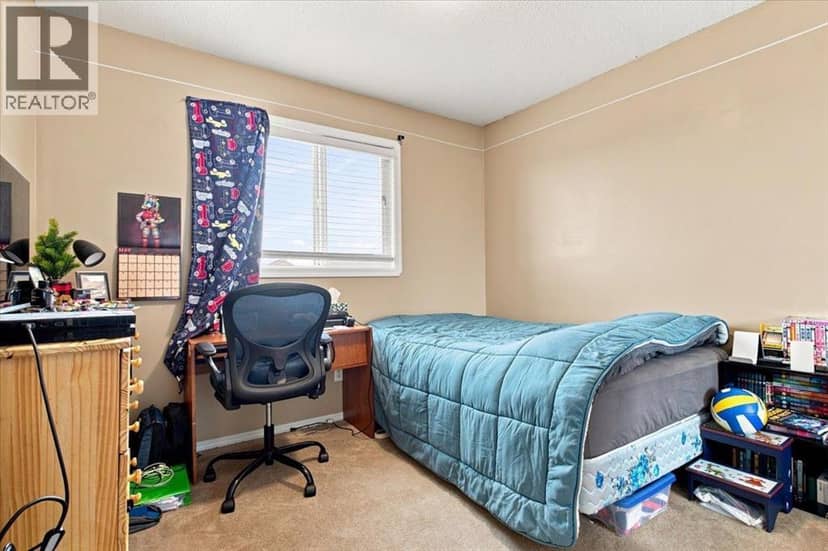 6918 88A Street — photo 16 of 25