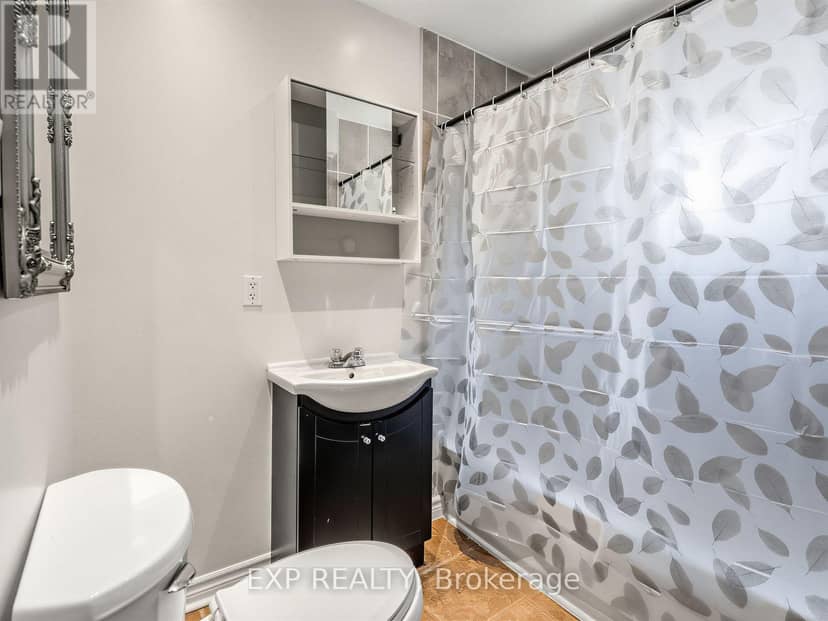 1586 Sandgate Crescent — photo 25 of 37