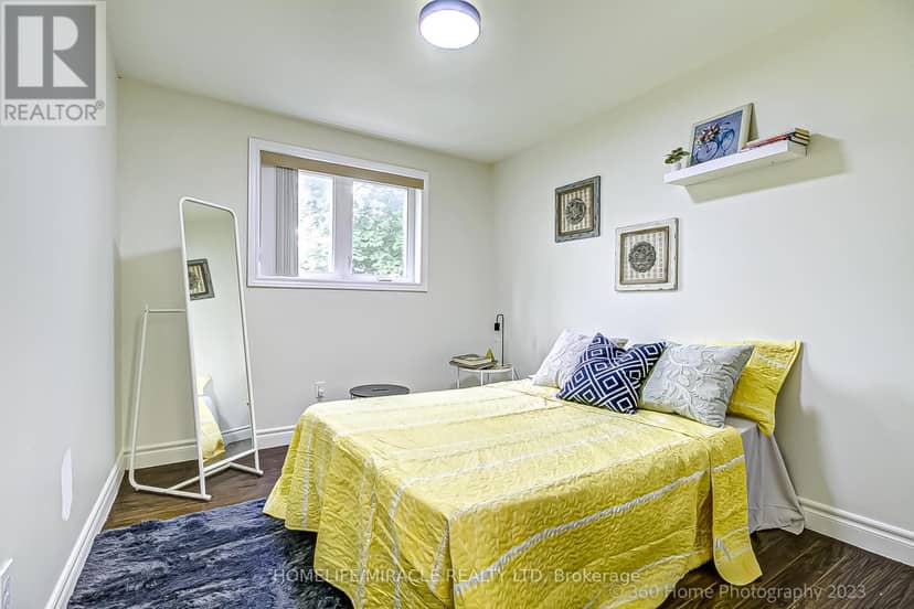 137 Merkley Square — photo 13 of 36