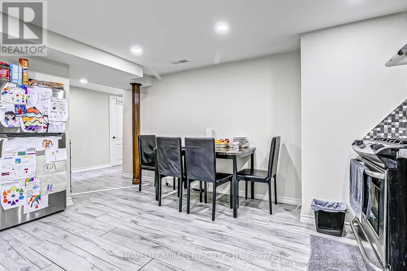 137 Merkley Square — photo 21 of 36