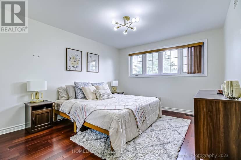 137 Merkley Square — photo 9 of 36
