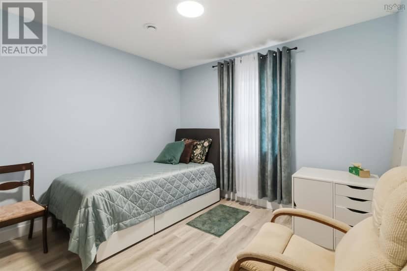 19 Robyn Drive — photo 36 of 40