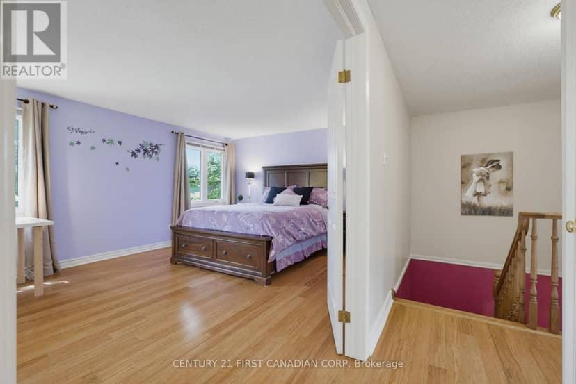 63 - 70 Sunnyside Drive — photo 21 of 40