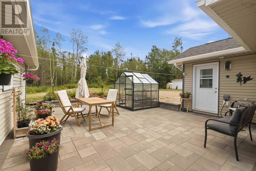 19 Robyn Drive — photo 40 of 40