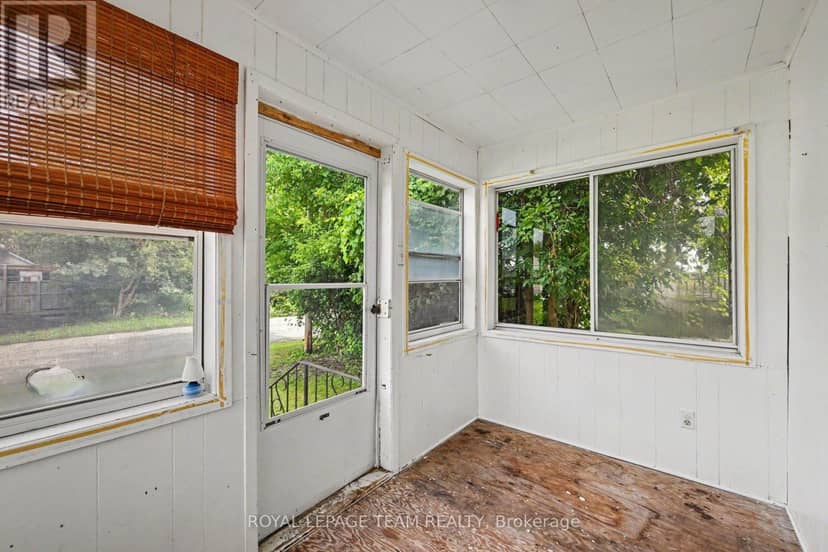 10526 Van Allen Road — photo 3 of 33