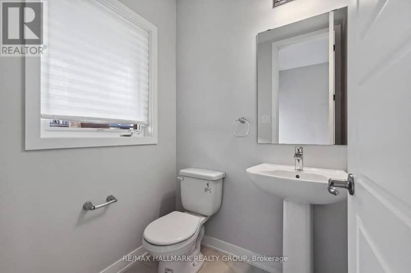 717 Fenwick Way — photo 3 of 40
