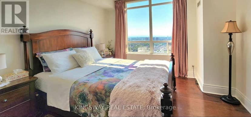 3009 - 3880 Duke Of York Boulevard — photo 12 of 38