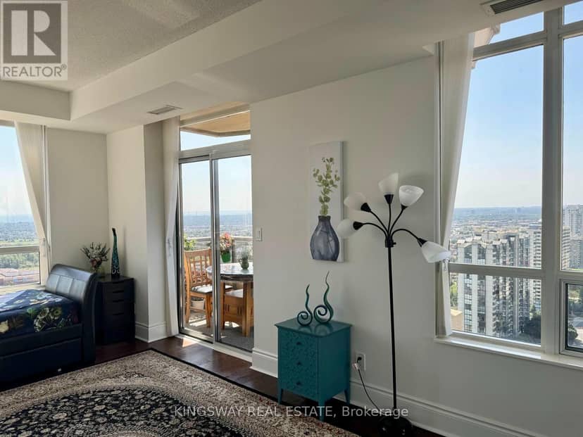 3009 - 3880 Duke Of York Boulevard — photo 19 of 38