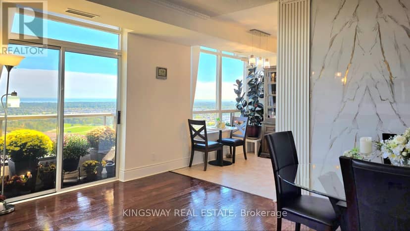 3009 - 3880 Duke Of York Boulevard — photo 4 of 38