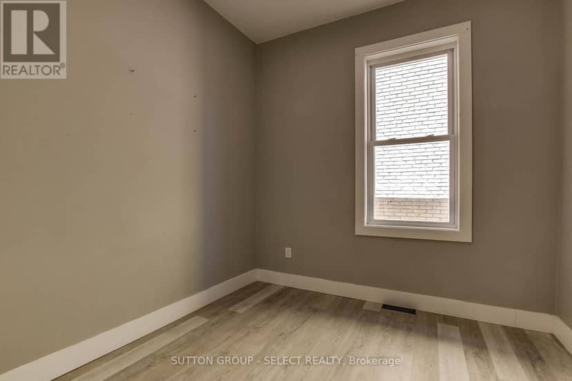 71 Briscoe Street E, London South, photo 6