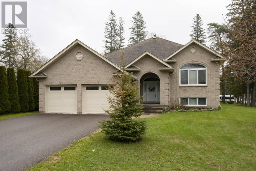 4 Parkdale DR — photo 2 of 40