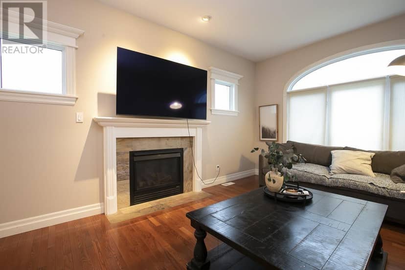 4 Parkdale DR — photo 25 of 40