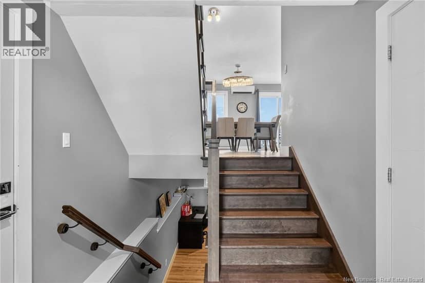 51 Mathias Street — photo 4 of 40