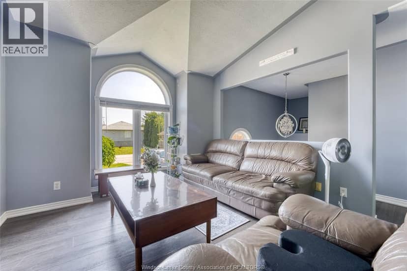 24 Briarwood — photo 7 of 40