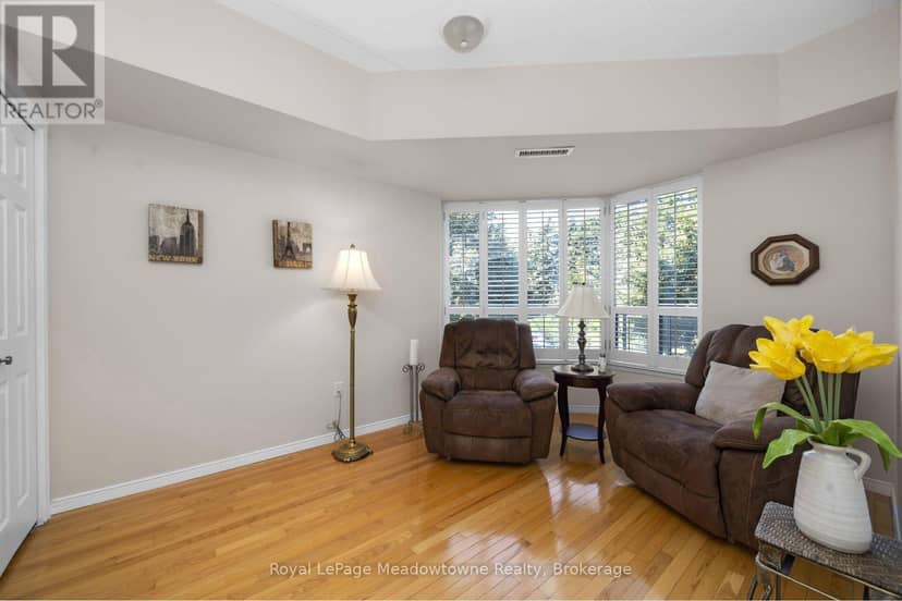 210 - 2075 Amherst Heights Drive — photo 31 of 40