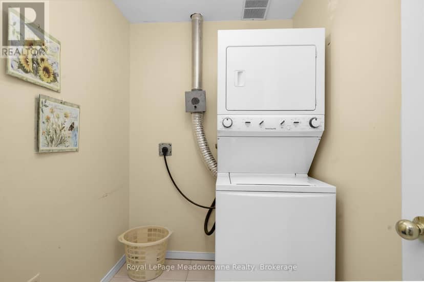210 - 2075 Amherst Heights Drive — photo 34 of 40