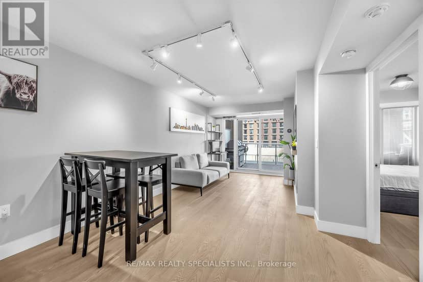 301 - 125 Western Battery Road — photo 7 of 38