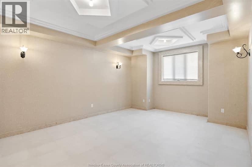7348 Howard — photo 32 of 40