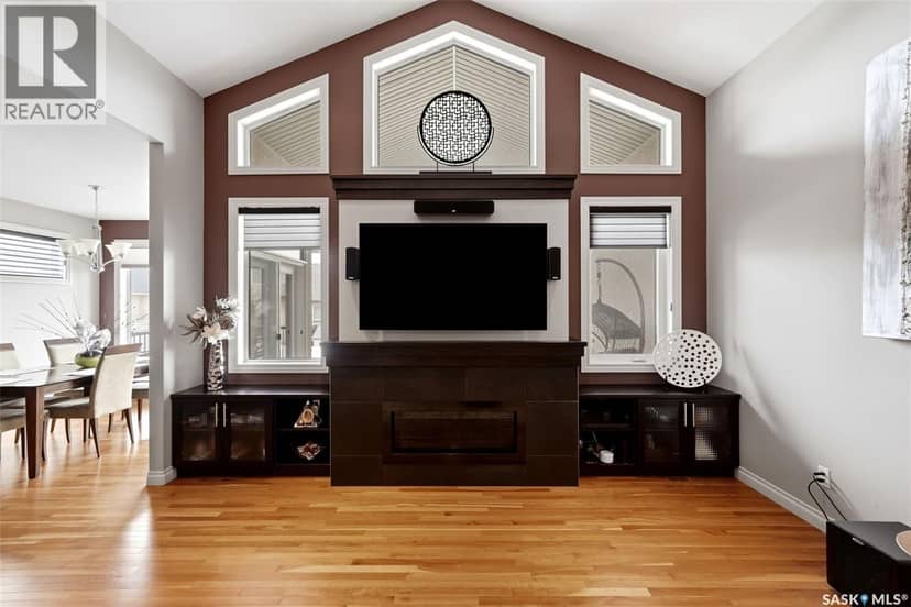 4127 Chuka DRIVE — photo 10 of 40