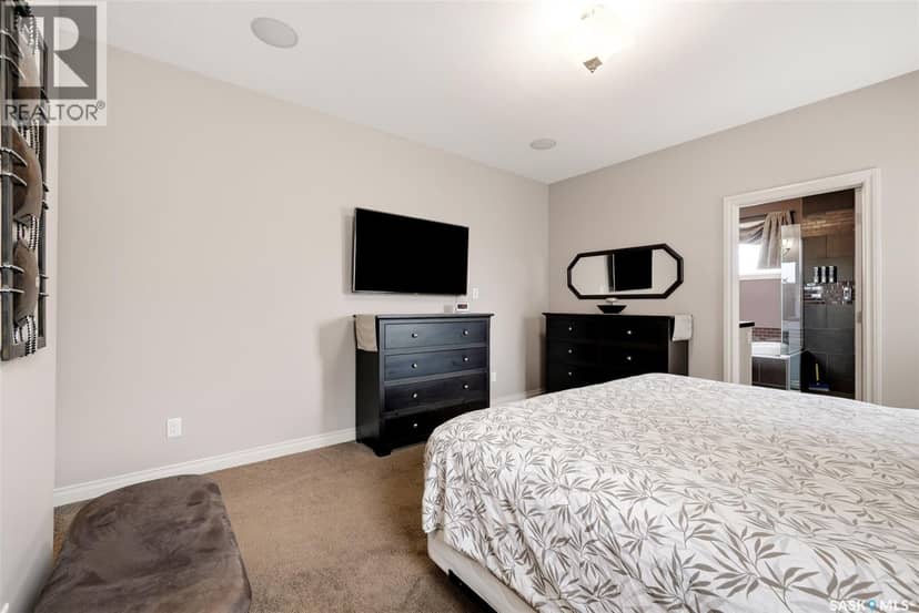 4127 Chuka DRIVE — photo 23 of 40