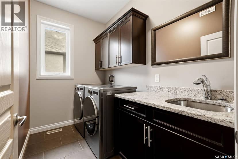 4127 Chuka DRIVE — photo 28 of 40