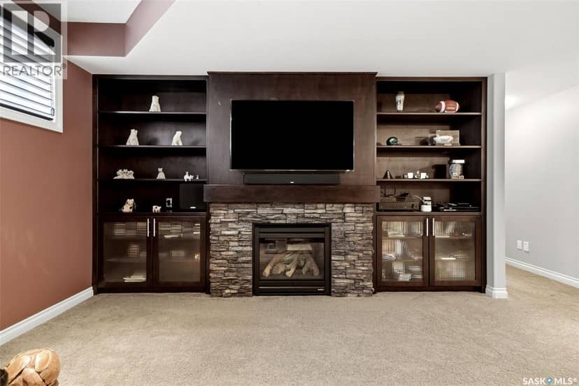 4127 Chuka DRIVE — photo 35 of 40