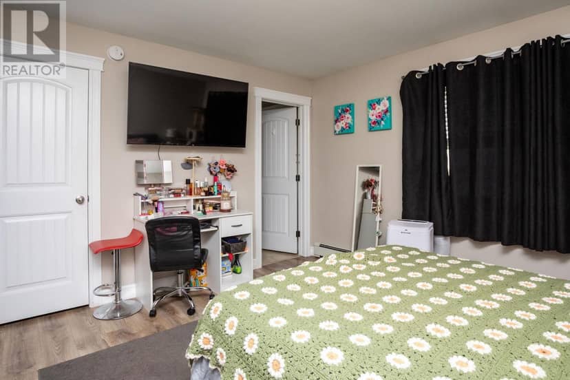 125 Heron Drive — photo 15 of 19