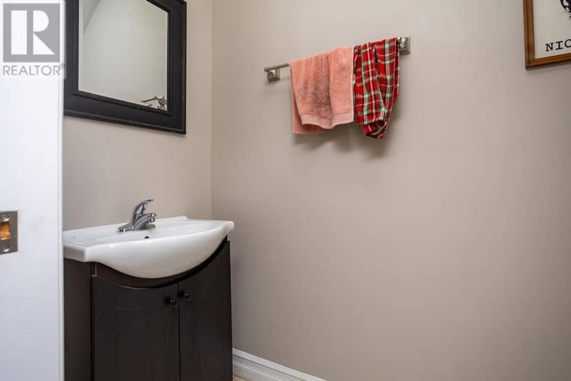 125 Heron Drive — photo 9 of 19
