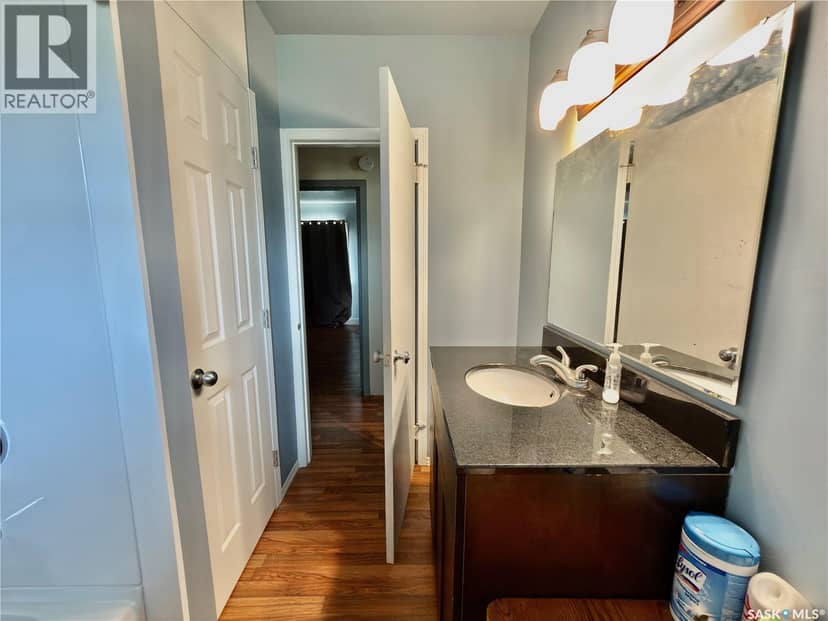 119 Taylor STREET S — photo 11 of 25