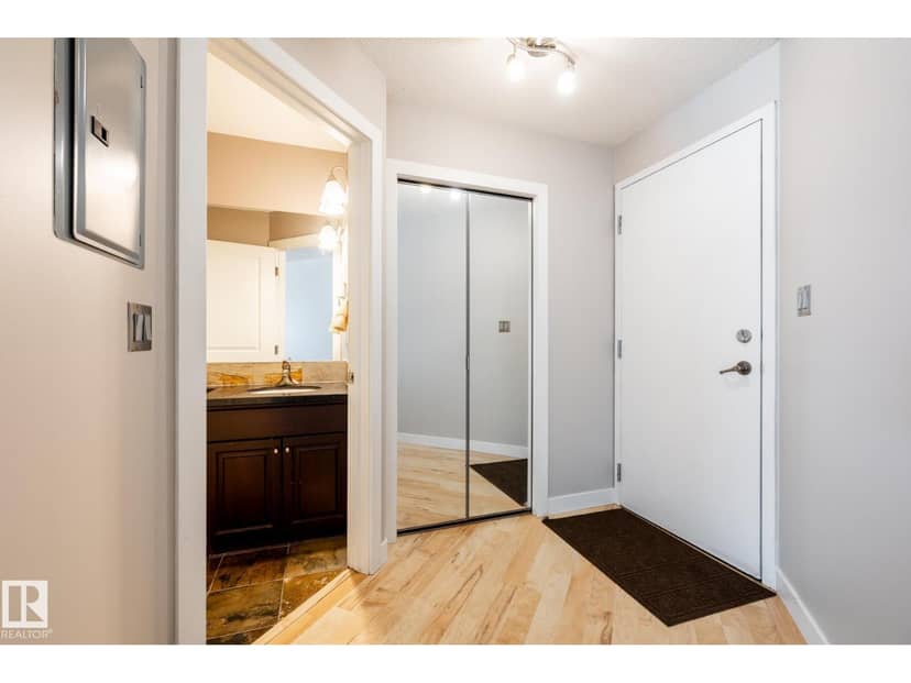 #304 9336 Jasper Av NW, Edmonton, photo 5