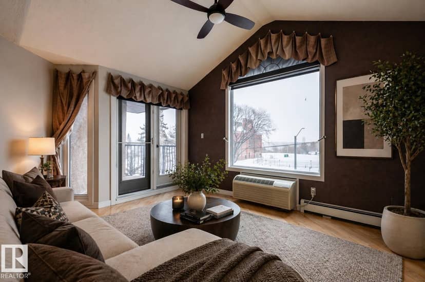 #304 9336 Jasper Av NW, Edmonton, photo 3
