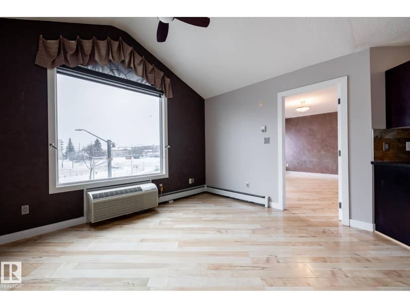 #304 9336 Jasper Av NW — photo 23 of 40
