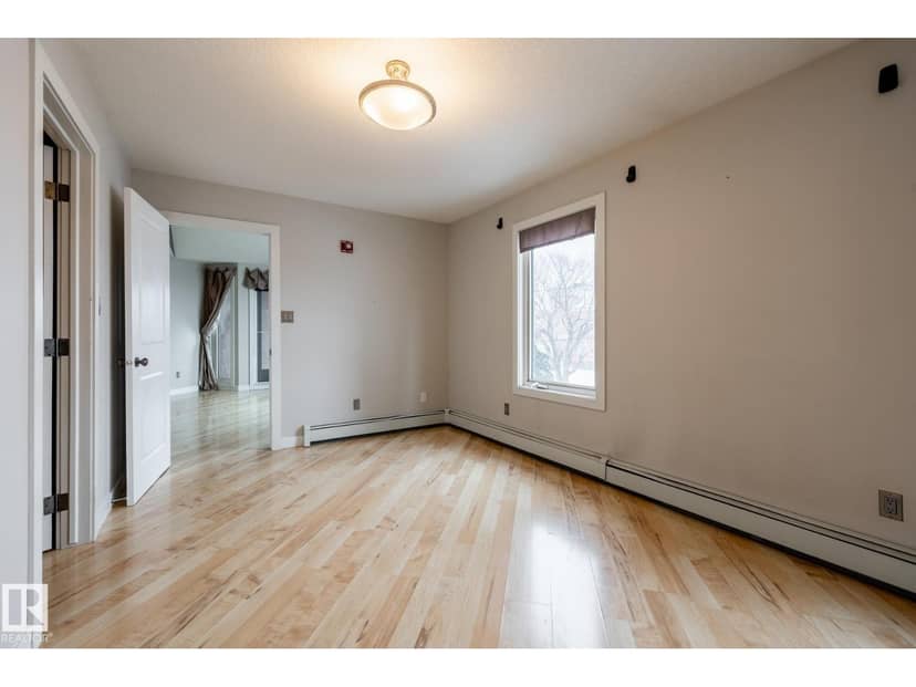 #304 9336 Jasper Av NW — photo 32 of 40