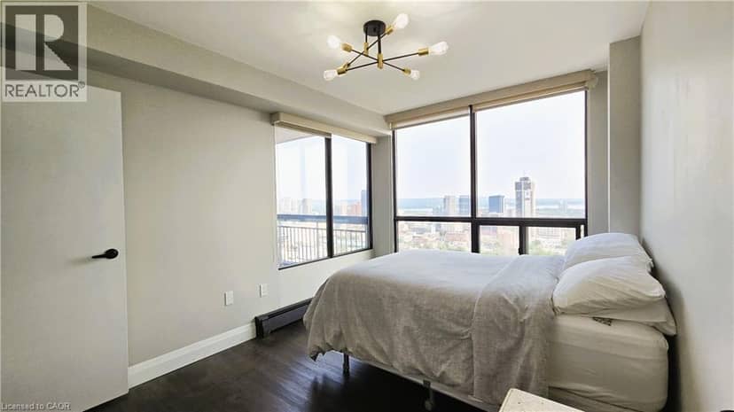 150 CHARLTON Avenue E Unit# 3003 — photo 12 of 22