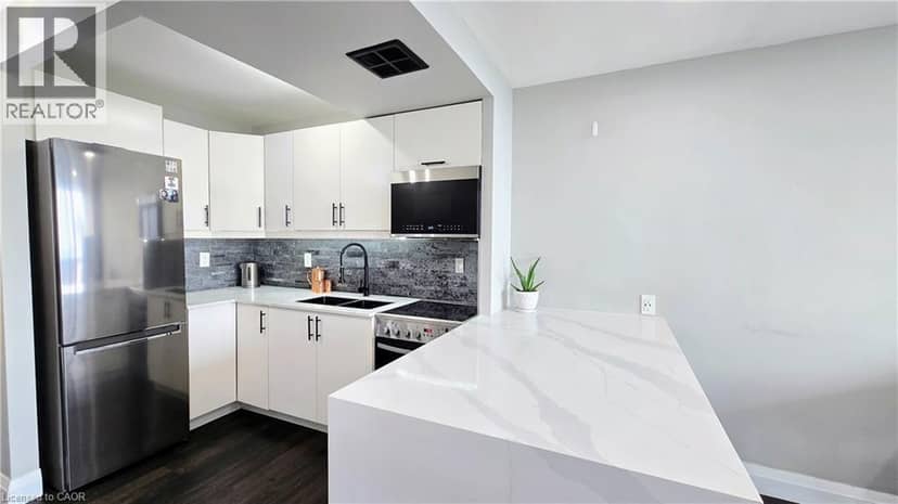 150 CHARLTON Avenue E Unit# 3003 — photo 6 of 22