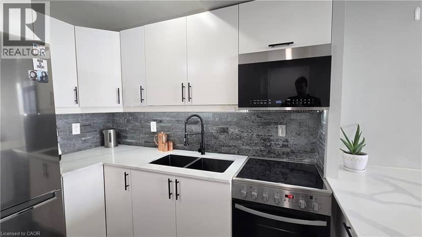 150 CHARLTON Avenue E Unit# 3003 — photo 7 of 22