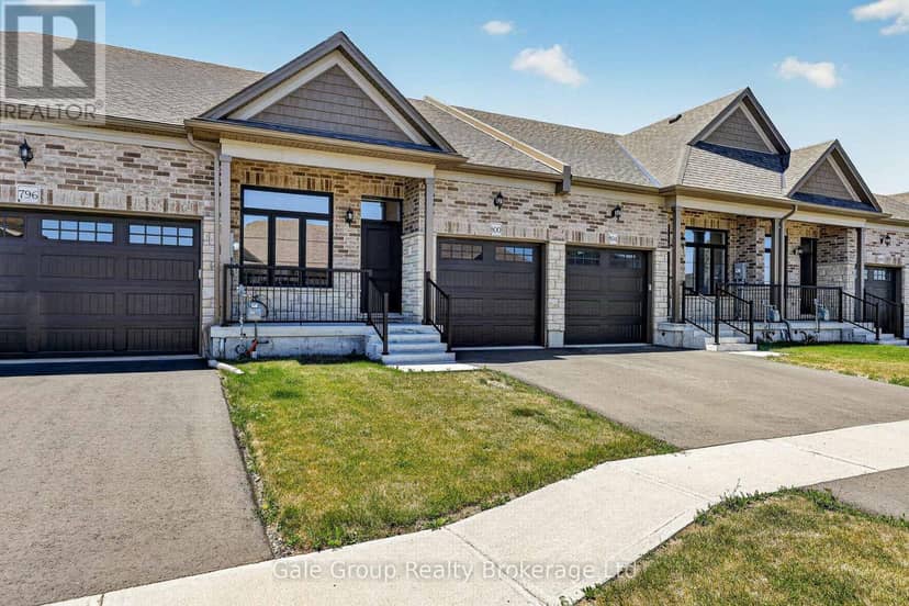 808 Garden Court Crescent, Woodstock