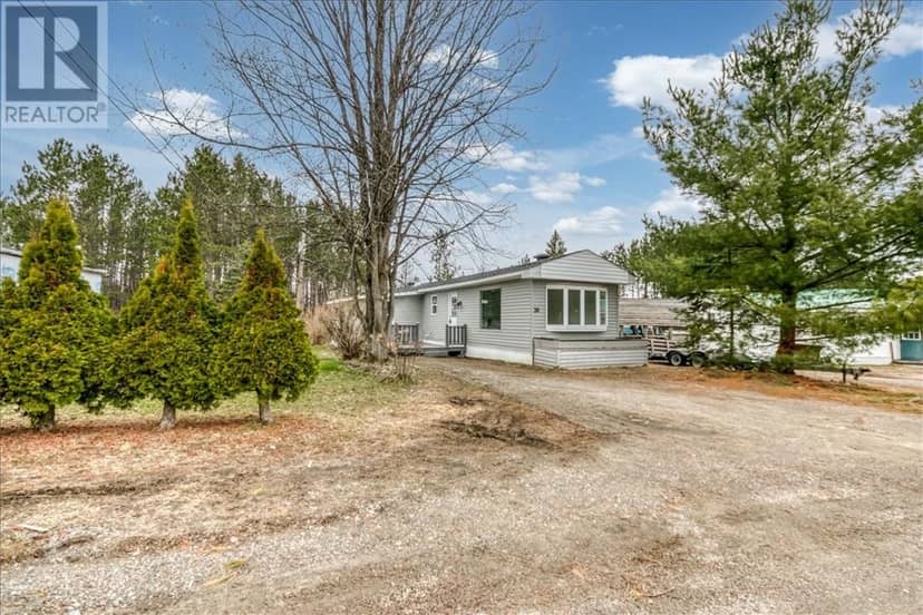 7121 Highway 17 Unit# 30, Whitefish, photo 2