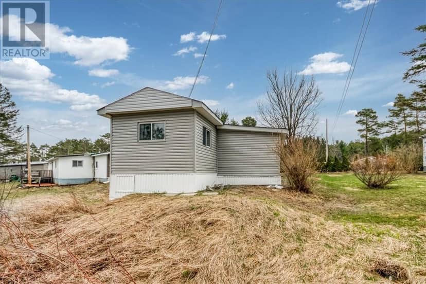 7121 Highway 17 Unit# 30, Whitefish, photo 5