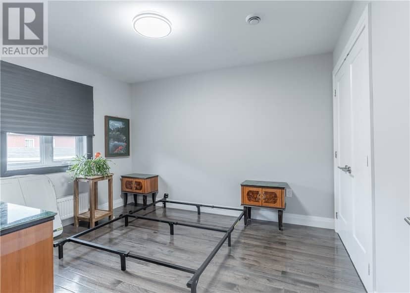 568 Howey Drive — photo 10 of 28