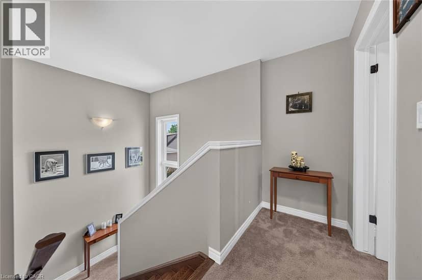 17 GRANTHAM Avenue S — photo 23 of 40