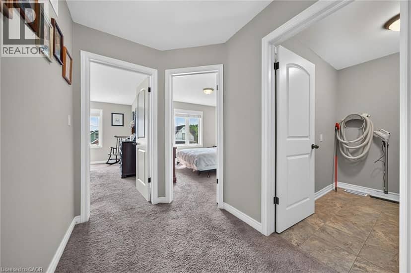 17 GRANTHAM Avenue S — photo 25 of 40