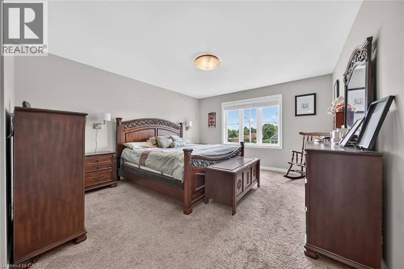 17 GRANTHAM Avenue S — photo 26 of 40